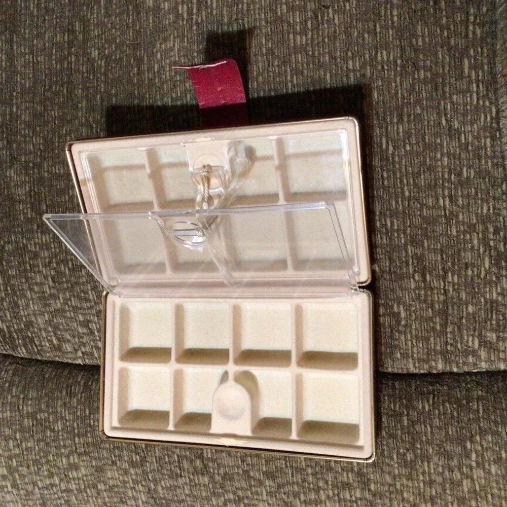 Travel jewelry case snap closure lovely red 16 separate sections